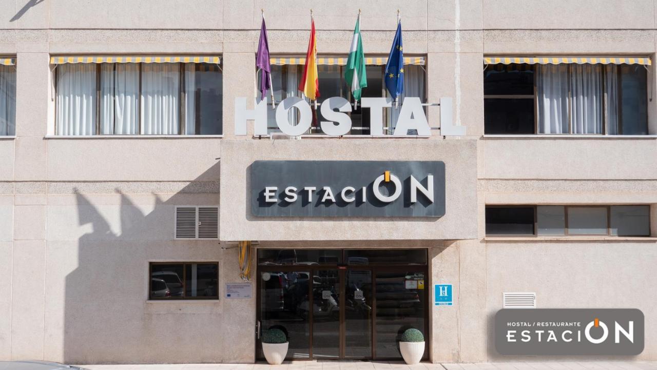 Hostal Restaurante Estacion เฮน ภายนอก รูปภาพ